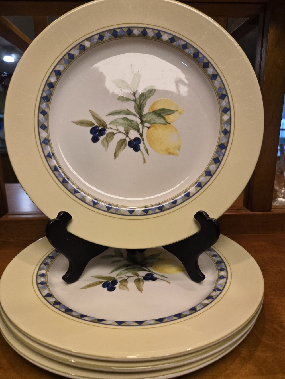 Royal Doulton:Yellow Lemon & Blueberry Decorative Dinner Plate - Set of 4